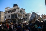 people-search-through-destroyed-buildings-gaza.jpg